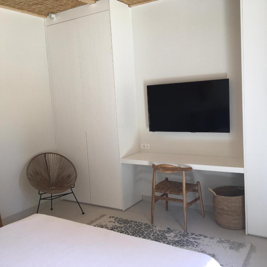 Arion Seaside Suites Paleros Esterno foto