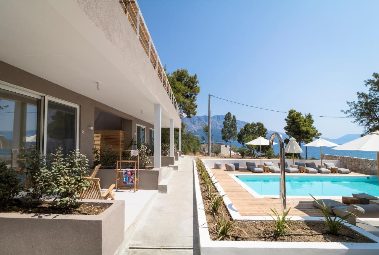 Arion Seaside Suites Paleros Esterno foto